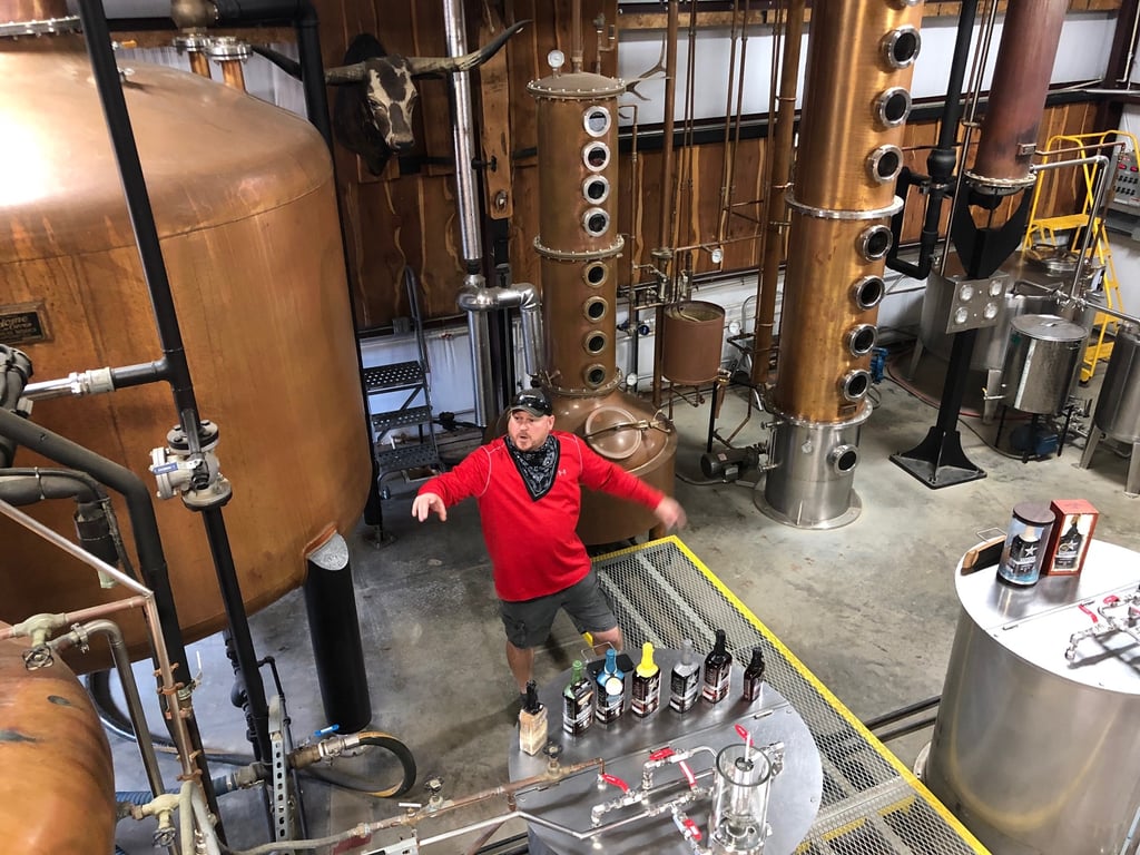 Stonewall Wine, Brew & Spirits Tour with Lunch