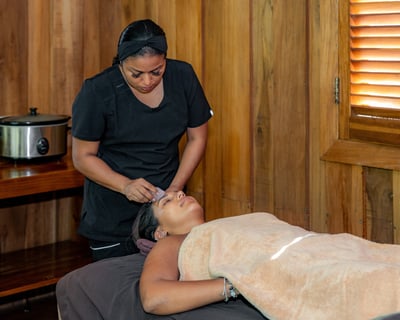 Rose Quartz Massage in Rincon de la Vieja