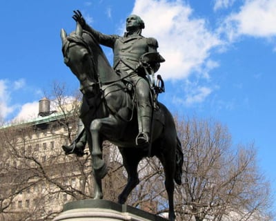 Manhattan Historic Squares Guided Walking Tour