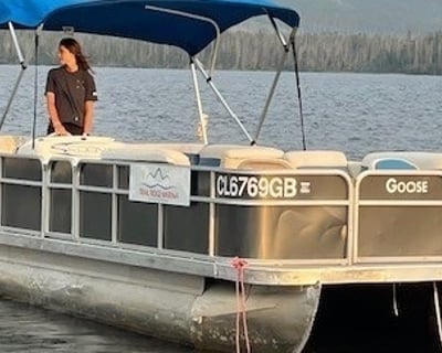 25' Pontoon Boat Rental in Grand Lake