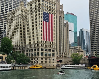 Chicago River Cruise by Diversey Harbor