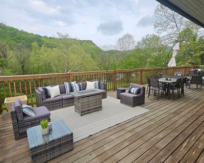 Private Riverfront Deck Rental