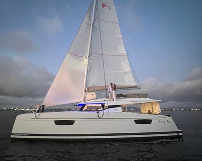 4-Hour San Diego Bay Sailing Charter