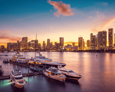 2-Hour Skyline Boat Cruise on Biscayne Bay