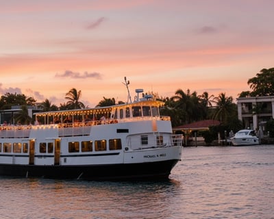 Cruise Biscayne Bay & See Millionaire Homes in Miami