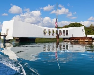Tour Pearl Harbor & Circle Oahu From Kauai