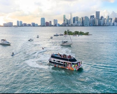 Miami Sightseeing Boat Tour
