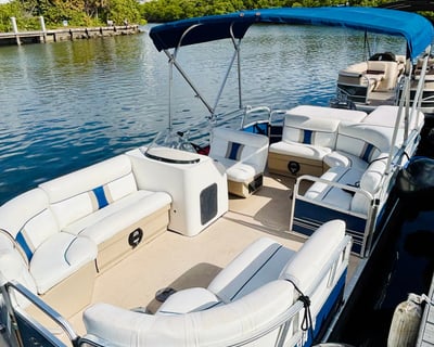 22-Foot Pontoon Boat Rental for Up to 12