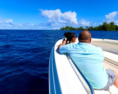 Private 36' Boat Charter in Hilo