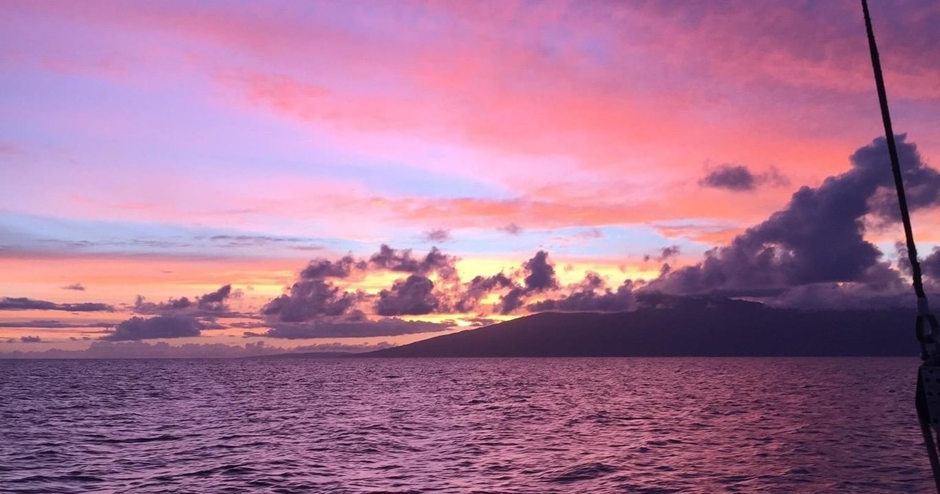 Ka'anapali Sunset Catamaran with Appetizers