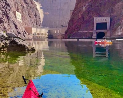 Hoover Dam 12-Mile Kayak Tour to Emerald Cove