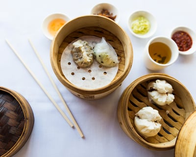 Chinatown Food Tour with 3 Sit-Down Tastings