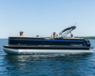 Lake of the Ozarks 24' Tritoon Rental
