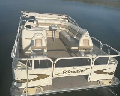 Carlos 18' Pontoon Boat Rental
