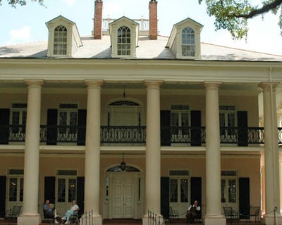 Explore Oak Alley Plantation & New Orleans City Tour