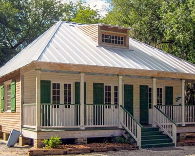 Vintage Country Cottage Stay in Destrehan