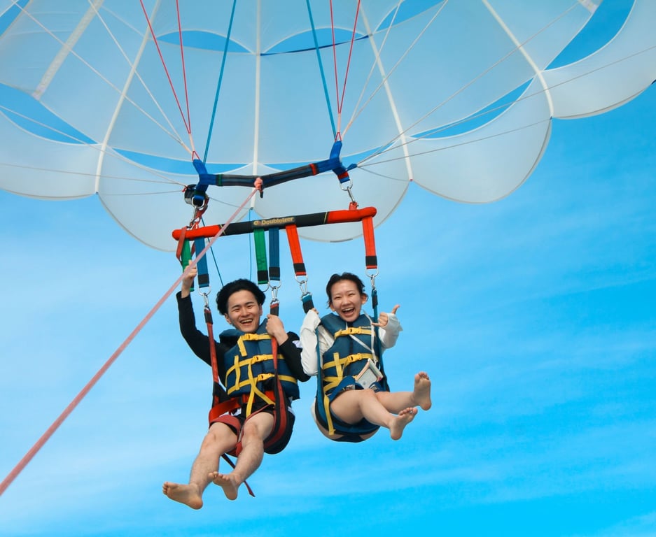 Parasailing Over Diamond Head & Oahu Coast
