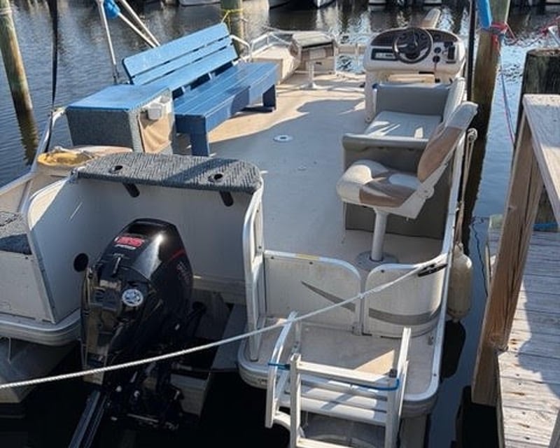 Crabbing & Fishing Pontoon Rental in Barnegat