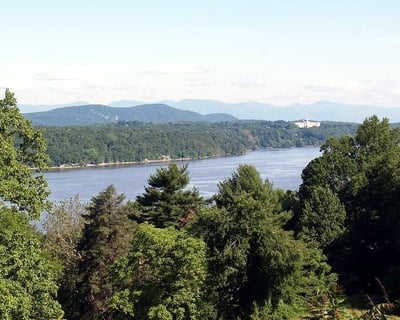 Solar-Powered Hudson River Cruise From Kingston