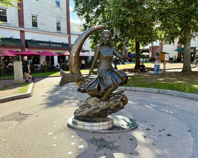 Explore Salem on an 8-Hour Guided Tour From Boston