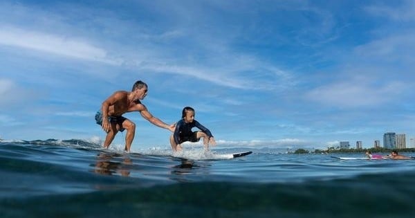 Learn to Surf Waikiki Waves with 1-on-1 Coach