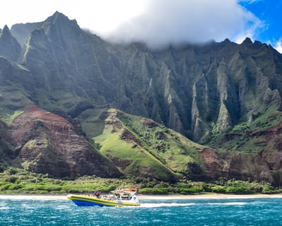 Na Pali Coast Snorkeling with Sea Caves Tour
