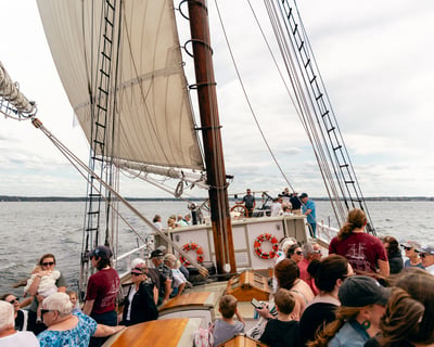 2-Hour Evening Sail Cruise in Traverse City