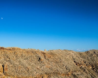 Guided Meteor Crater Full Rim Hike