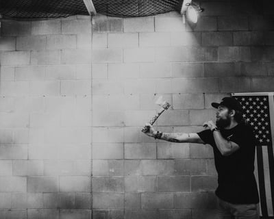1.5-Hour Axe Throwing Lane Rental in Saint Joseph