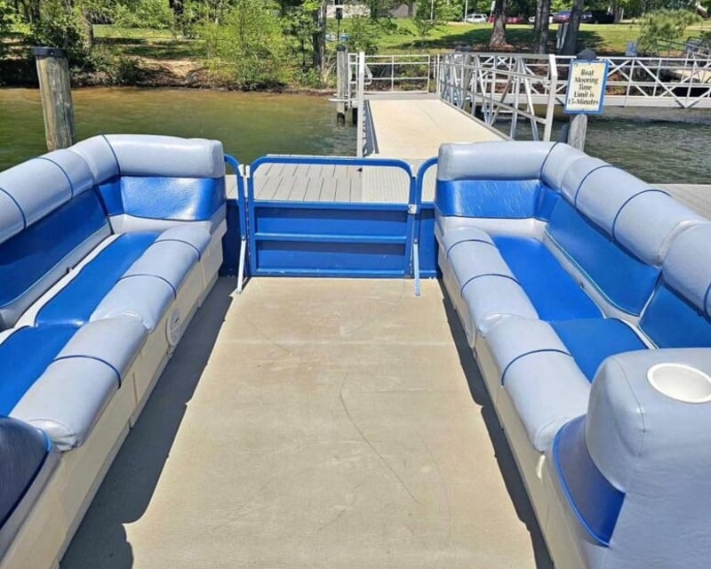 24' Pontoon Boat Rental Near Winston-Salem