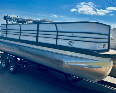 Cedar Creek Lake 150HP Boat Rental