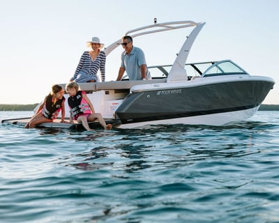 23' Open-Bow Boat Rental in South Lake Tahoe