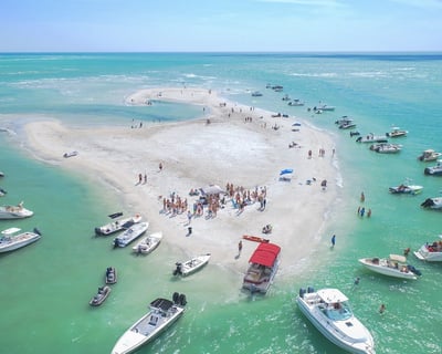 Siesta Key Boat Tour to Sandbars & Shell Beaches