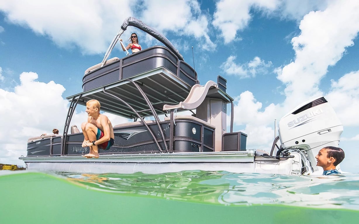 Nashville Lake Boat Tour With Slide & Captain