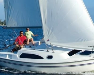 Sail a Catalina 250 in Mission Bay