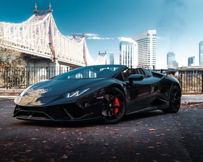 Drive a Lamborghini Huracán Spyder in Casper