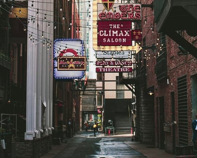 Explore Nashville on a True Crime Ghost Walking Tour