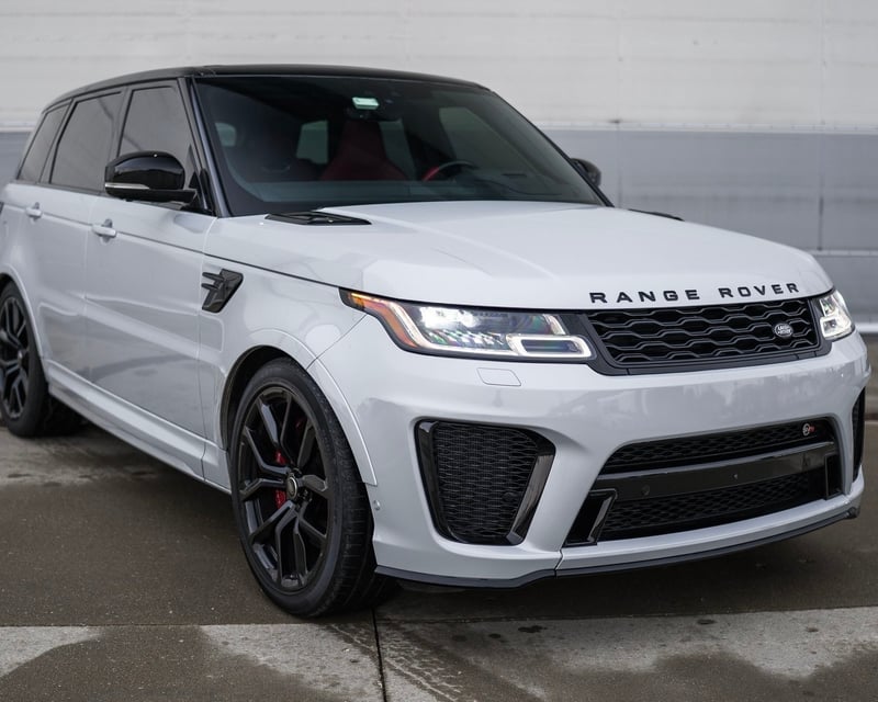 Range Rover Sport SVR Rental in Chicago