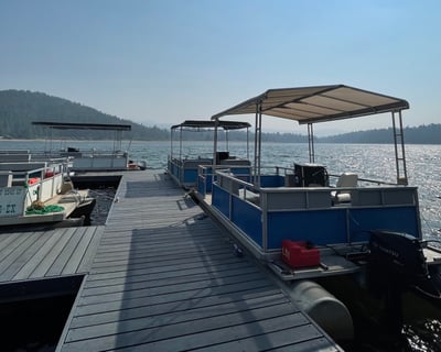 Party Barge Rental at Lake Siskiyou