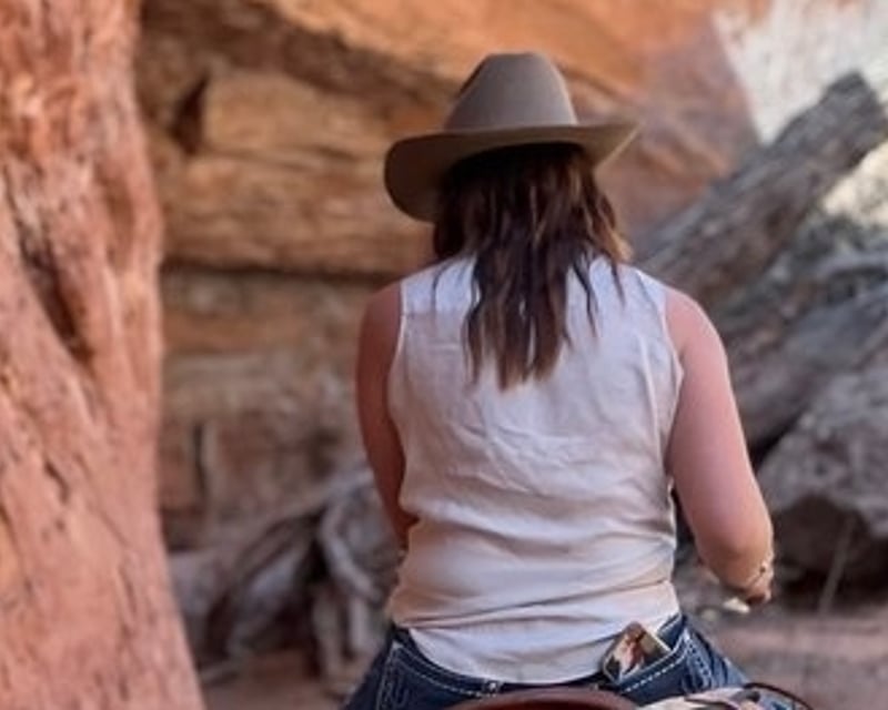 7 Mile Canyon Horseback Ride Near Moab