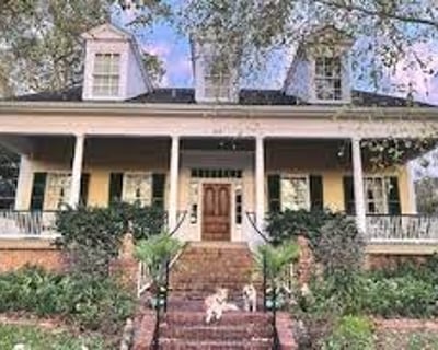 Historic Home Visit at Myrtle Terrace