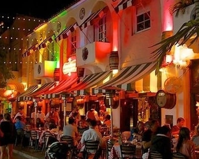 Little Havana Evening Food, Rum & Cigar Walking Tour