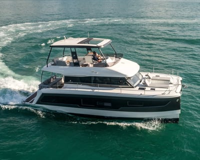 Tampa 4-Hour Private Catamaran Charter