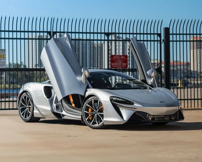 McLaren Artura Rental: 680HP Hybrid Supercar
