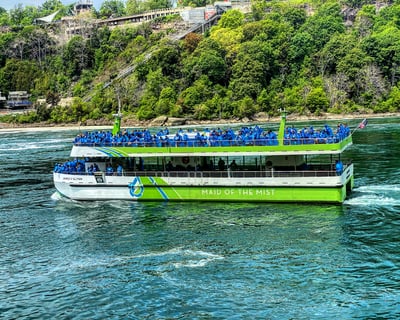 Niagara Falls Boat Tour & Daredevil Walk