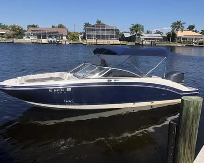 23' Boat Rental in Cape Coral