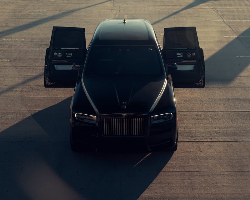 Rolls-Royce Cullinan Luxury SUV Rental in Chicago