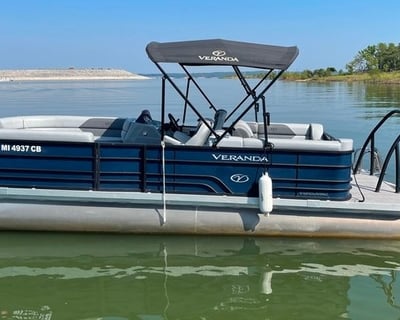 Sardis 24' Tritoon Boat Rental