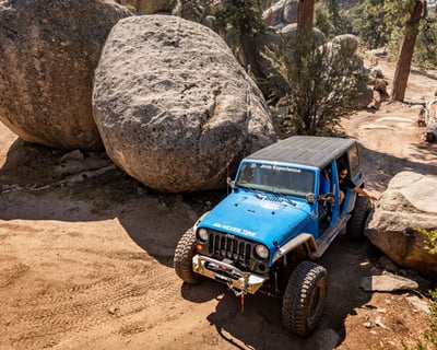 The Squeeze 4x4 Jeep Tour on Gold Fever Trail