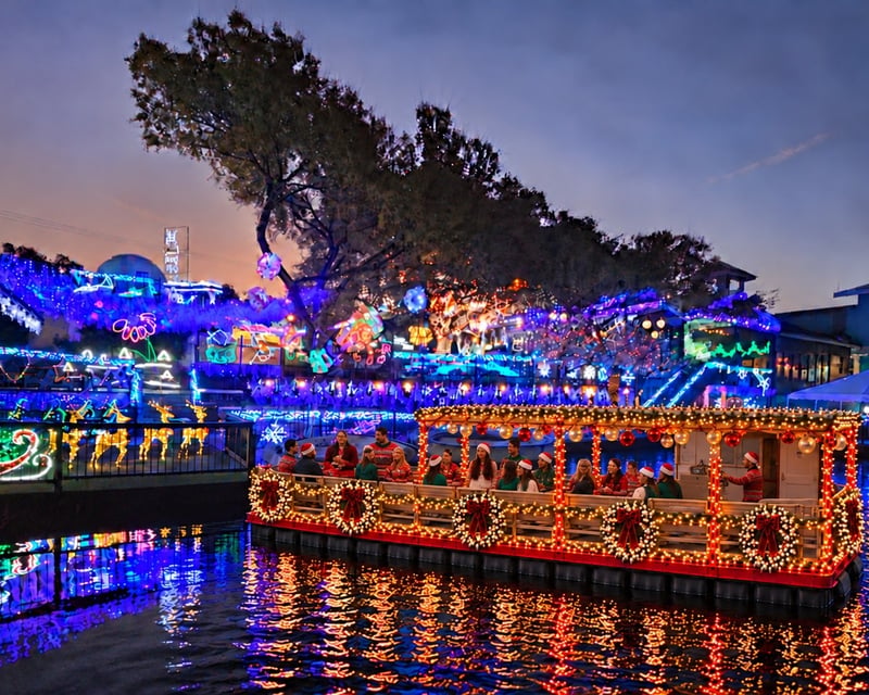 Private Mozart's Festival of Lights Boat Cruise in Austin